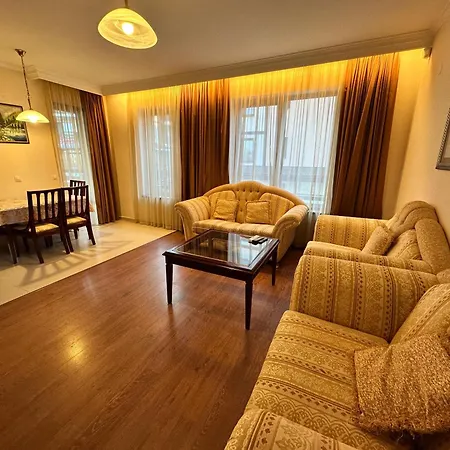 Downtown Apartment *