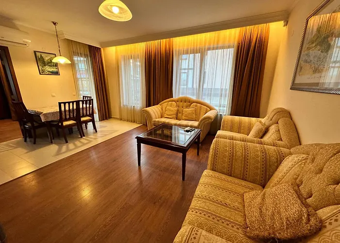 Downtown Apartment *