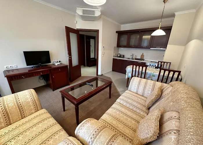 Downtown Apartment *